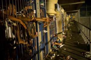 Daily life inside the biggest jail in Latin-America