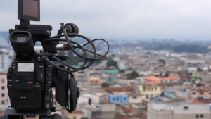 DOCUMENTARY VERSUS REPORTAGE: Constructing a Drama