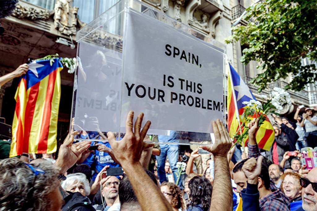 smile-revolution-docsbarcelona