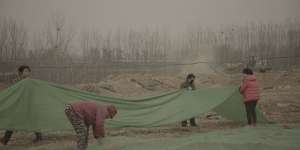 Smog Town-China-documentary-featured-Nyon-MTR