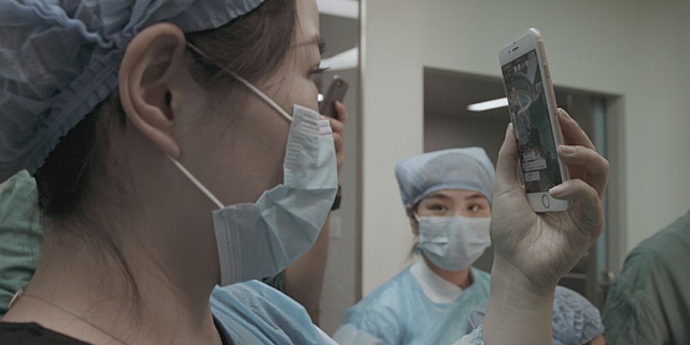 Mirror Mirror-documentary-MTR-featured