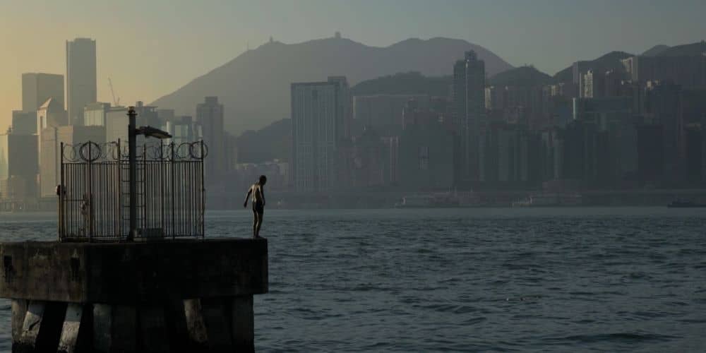 Blue Island, a film by Chan Tze Woon