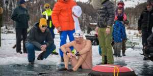 Man Under the Ice Eva Tomanová