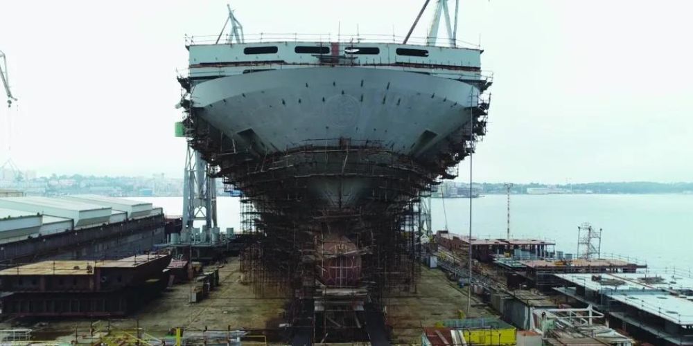 Ship Elvis Lenić