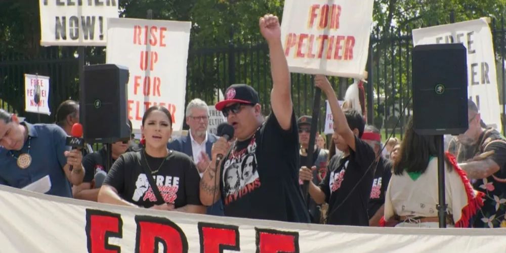 Free Leonard Peltier David France, Jesse Short Bull