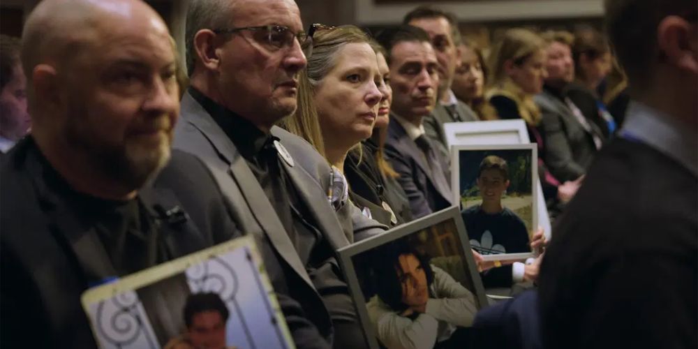 Can't Look Away: The Case Against Social Media Matthew O'Neill Perri Peltz