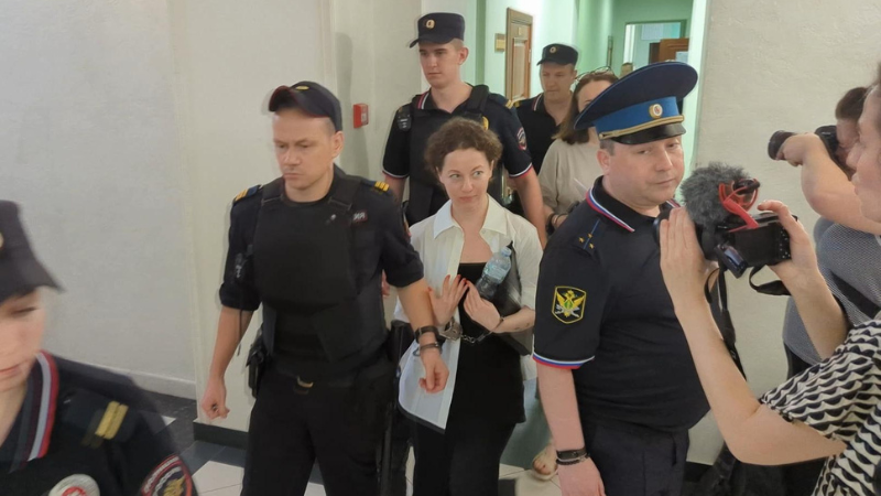 The Voices That Defy the Kremlin Manon Loizeau, Ekaterina Mamontova